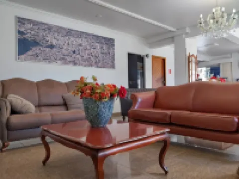 Colle Tourist Hotel Luxo