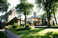 Burg & Gästehaus by Schwarzenstein Hotel a Oestrich-Winkel
