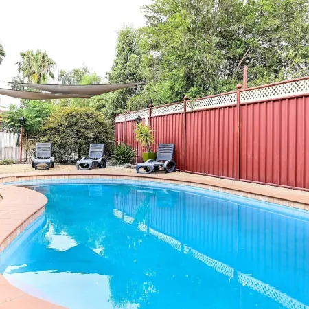 Narrandera Club Motor Inn