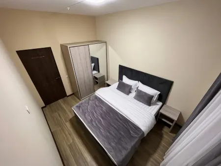 Shosh Apartments Отели рядом с достопримечательностью «Masjid Xayr»