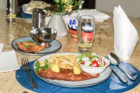 Exotic Palace Hotel - breakfast