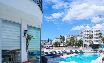 Aurasia Sea Side Hotel