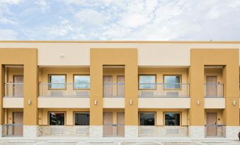 Budget Host Inn & Suites