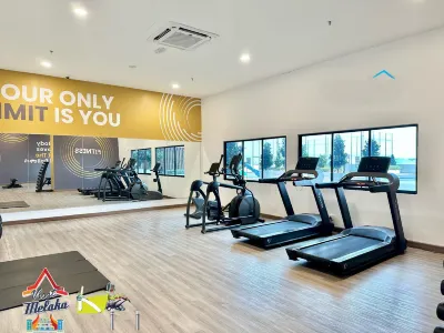 Amber Cove Impression City Residence โรงแรมในถนนจอนเกอร์