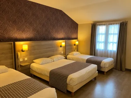 Logis Hôtel le Saint Georges Отели в г. Жансе