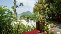 Baywalk Suites Batangas - con vista montagne