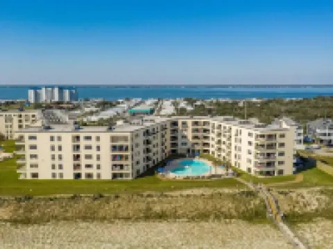 4bedroom beach front, breathtaking, spacious, updated Hotels in Indian Beach