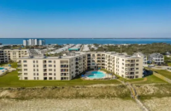 4bedroom beach front, breathtaking, spacious, updated