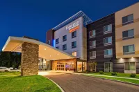 Fairfield Inn & Suites Plattsburgh Hotels in Peru