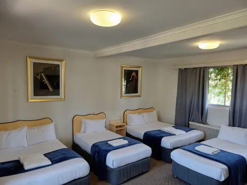 Billabong Motel