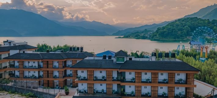 Majestic Lake Front Hotel & Suites Hotels in Kaski