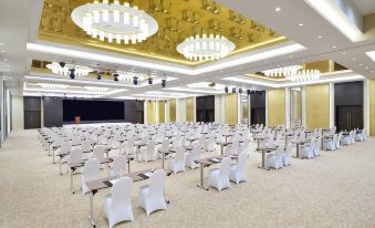 Radisson Blu Hotel and Convention Centre, Riyadh Minhal