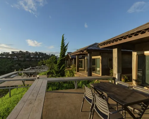 Mon View Ngam Featured Photos