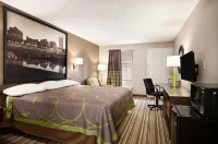 Super 8 by Wyndham Jackson