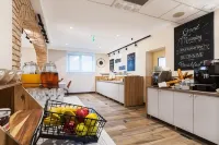 River Hotel & Spa Hotels in Calimanesti