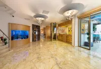 Aurasia Design Hotel