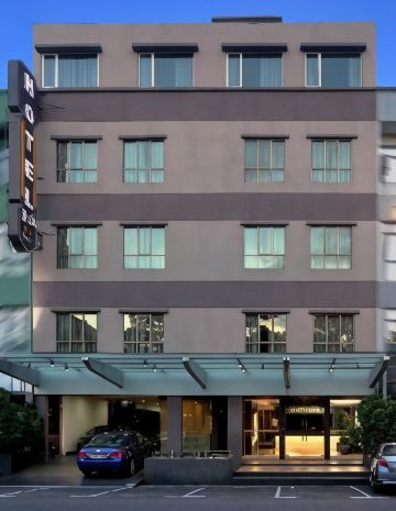 YANGTZE HOTEL