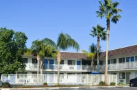 Motel 6 Lost Hills, CA Hotels in Kern County