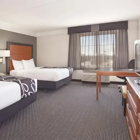 La Quinta Inn & Suites by Wyndham Pueblo