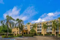 La Quinta Inn & Suites by Wyndham Miami Lakes Hotels in Miami-Dade County