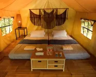 Glamping Menoreh Hotel dekat Gua Maria Sendangsono