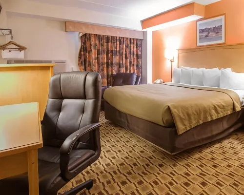 Econo Lodge Kansas City Downtown North Hotels in Clay County