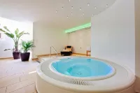 Hotel Gartenresidence Zea Curtis - Hot Tub