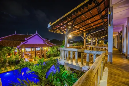 Moloppor Villa Отели рядом с достопримечательностью «Phnom Sampeau|Phnom Sampov»