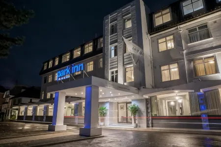 Park Inn by Radisson Bournemouth Отели рядом с достопримечательностью «Bournemouth University Weston Library, Lansdowne Campus»