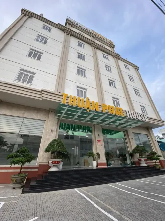 Thuan Phat House Soc Trang Отели рядом с достопримечательностью «Chùa Khánh Sơn 慶山寺»