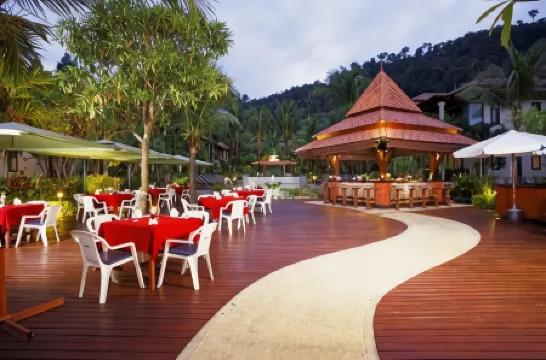 Khaolak Bayfront Resort