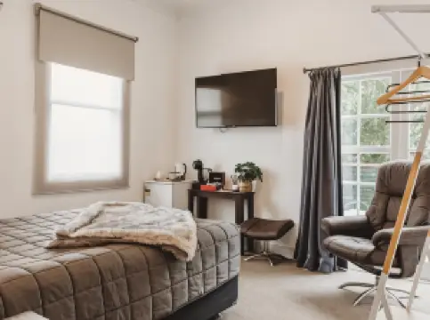 Talisman Hotel & Restaurant