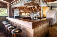Emerald Beach Resort - Quầy bar