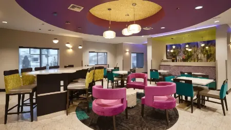 Best Western Plus Prien Lake Inn  Suites Отели в г. Лейк-Чарльз