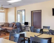 Econo Lodge Inn & Suites Macon West