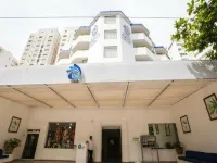 호텔 아카풀코 말리부 Plasti-hogar 주변 호텔