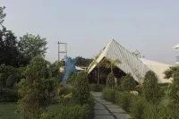 Justa Lazy Haven, Corbett - СПА