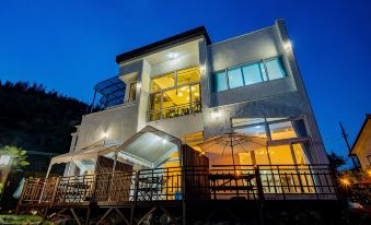 Geoje Seonjae Pension