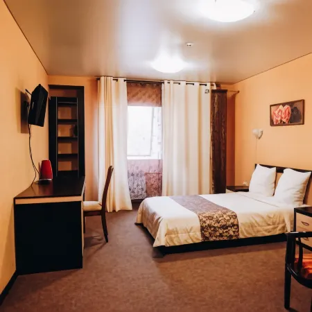 Сиун Отели рядом с достопримечательностью «АО "РУМА"»