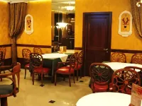 Hotel Tayga โรงแรมในบราตสก์