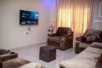 Accra' Executive Furnished 2-bedroom Apartment Hotels in Sakumono