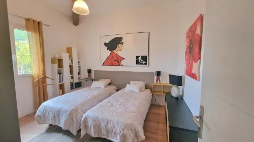 Une Pause en Provence, near Avignon, spacious فنادق في Mazan