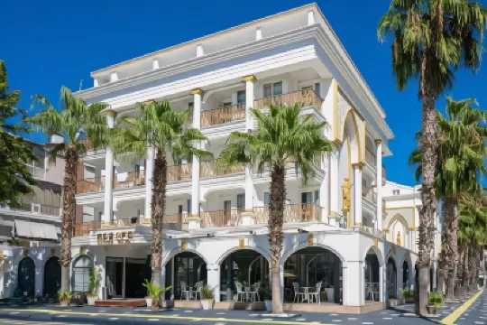 Sealife Lounge - Adult Only