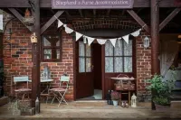 The Shepherd's Purse Hotels near Whitby Harbour