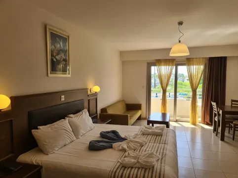 Euronapa Hotel Apartments