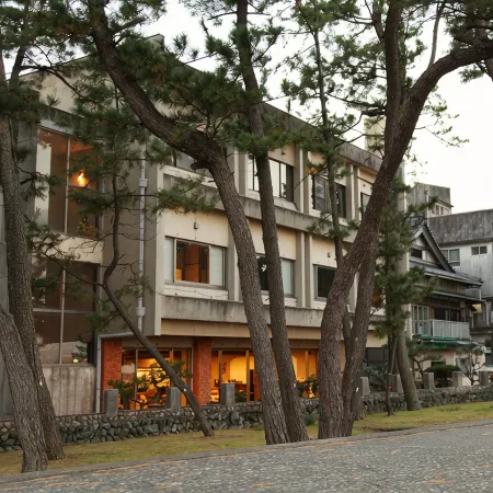 Hamachiyokan