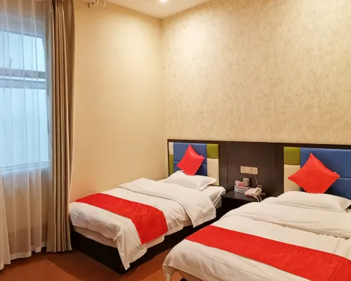 Home Inn Huaxuan Collection Hotel (Panjin Railway Station) Hotels in Panjin