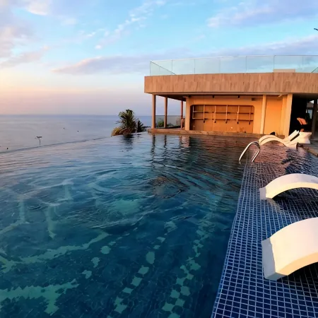 CONDOTEL CHAM BAY LUXURY