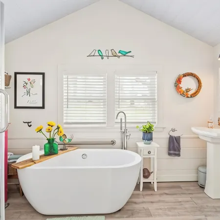 Lakeview retreat with beach access. Stylish home just steps from Deep Run Beach. Hotels in Gorham
