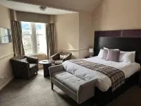 The Acarsaid - Pitlochry - parking